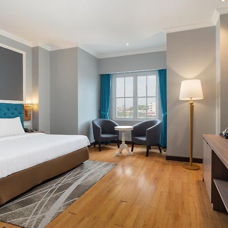 Luminor Hotel Palembang By Wh Free Massage 10 Minutes المظهر الخارجي الصورة